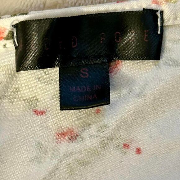 White Floral Romper - Picture 4 of 4